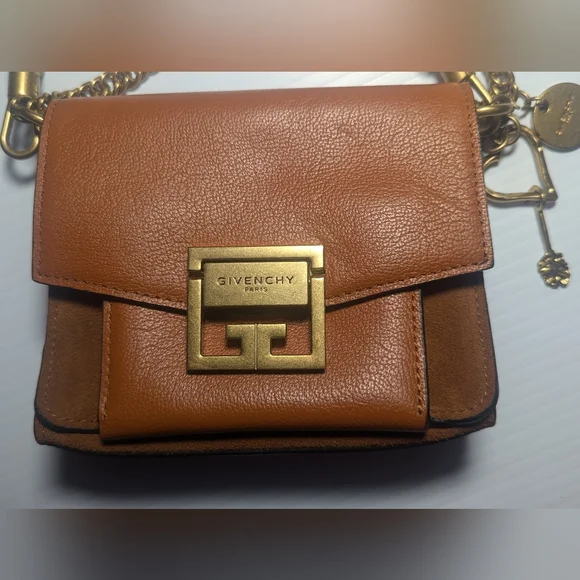 Givenchy GV3 Nano Mini handbag - Picture 3 of 10
